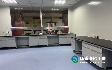 在檢驗(yàn)科裝修過程中，有哪些常見的挑戰(zhàn)和解決方法？